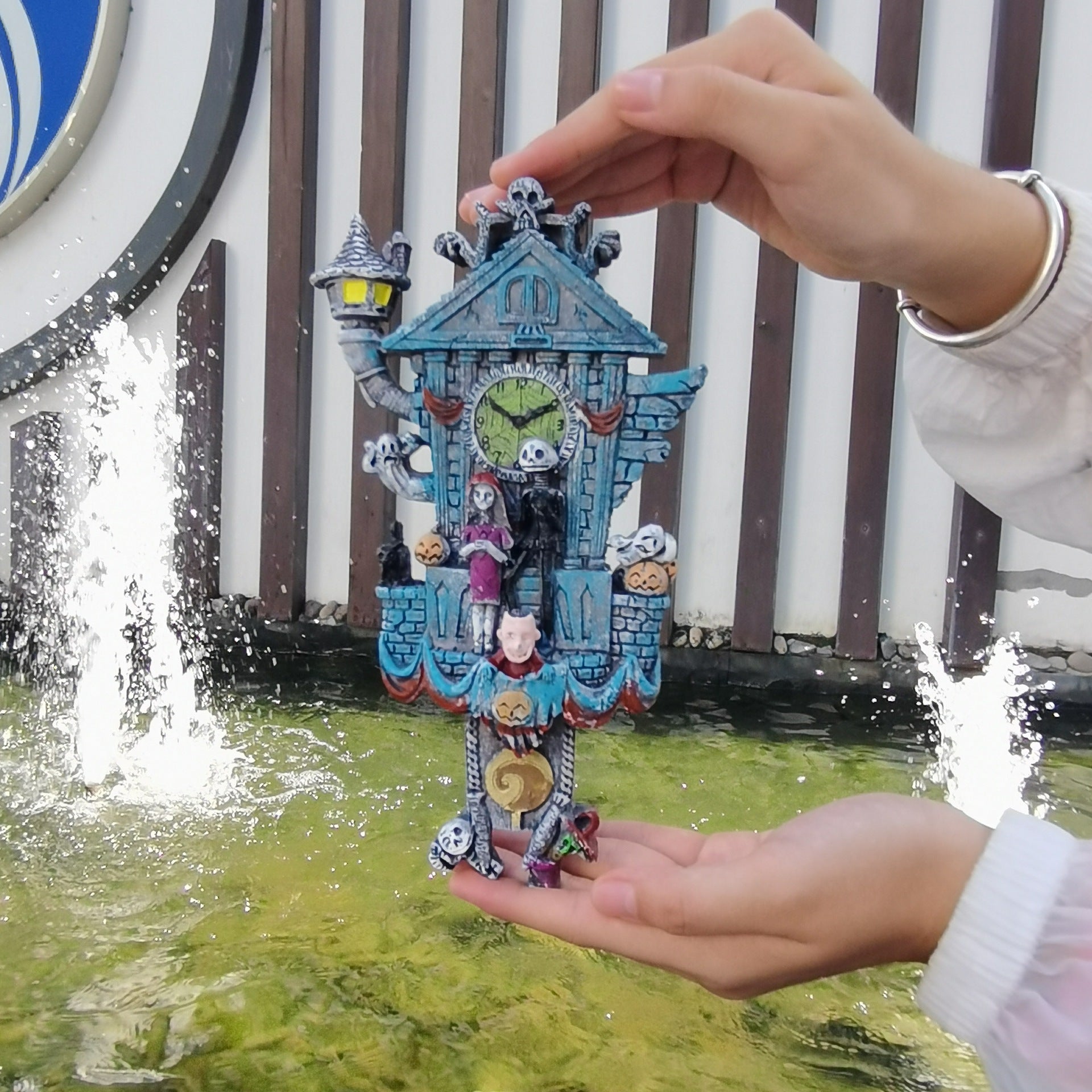 Ornement en Résine – Jésus-Christ contemplant l’Heure